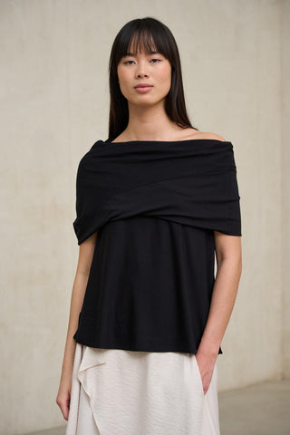 Camiseta Oryen negro