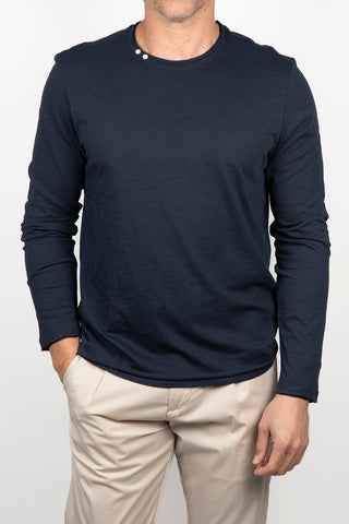 Camiseta Guy azul marino de manga larga con botones