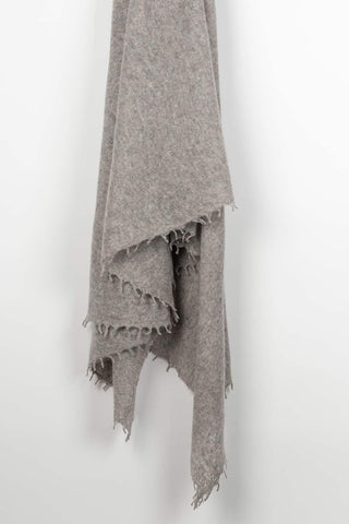 Vairela gray scarf
