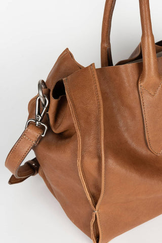 Lyria camel bag