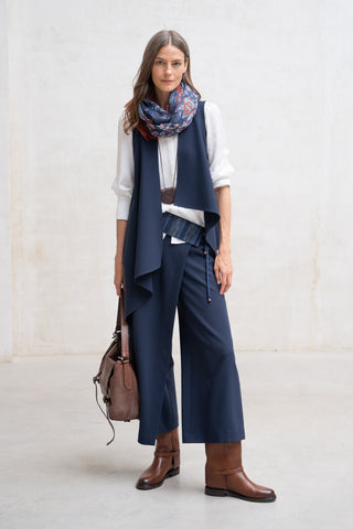 Varenna navy blue vest
